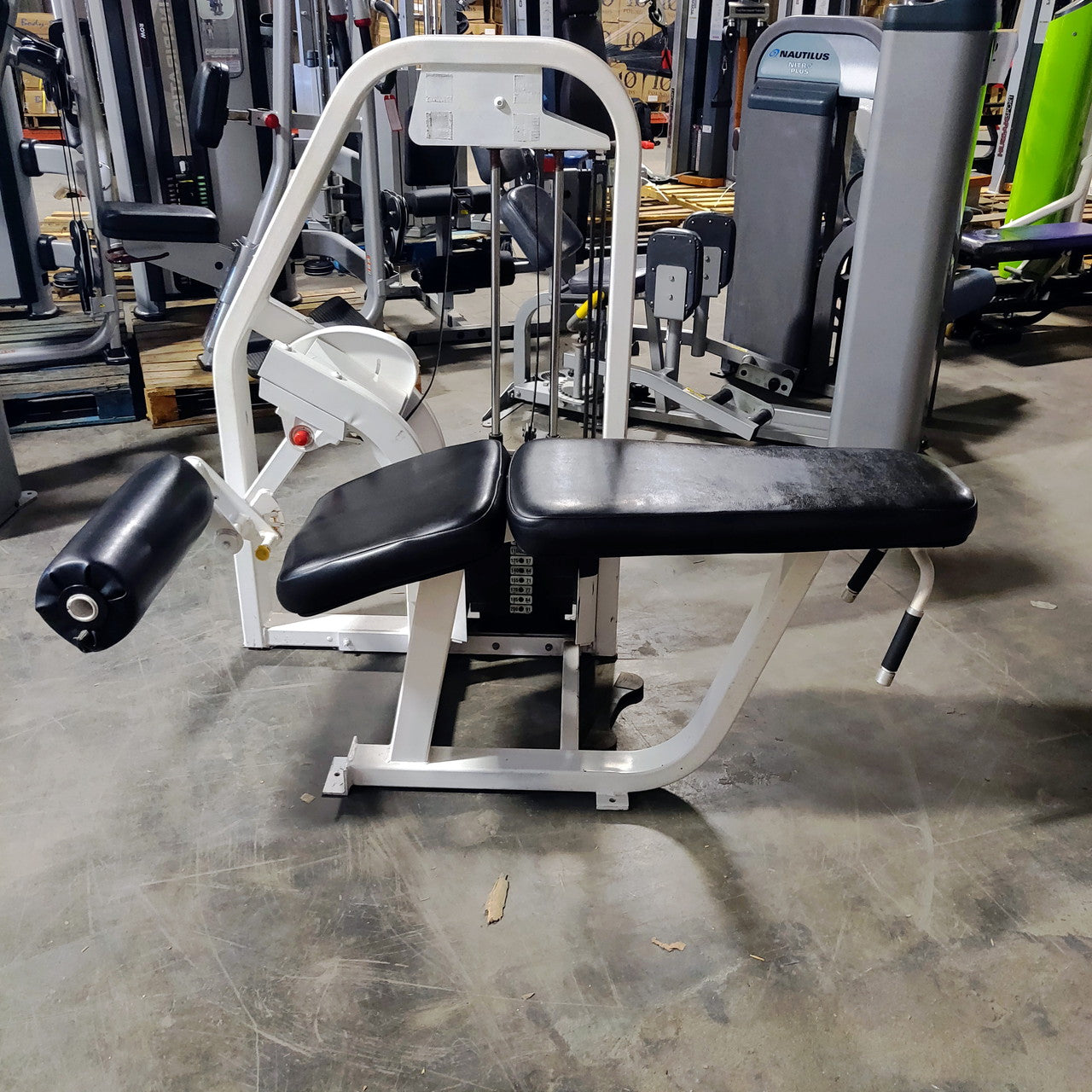 Nautilus Nitro Prone Leg Curl