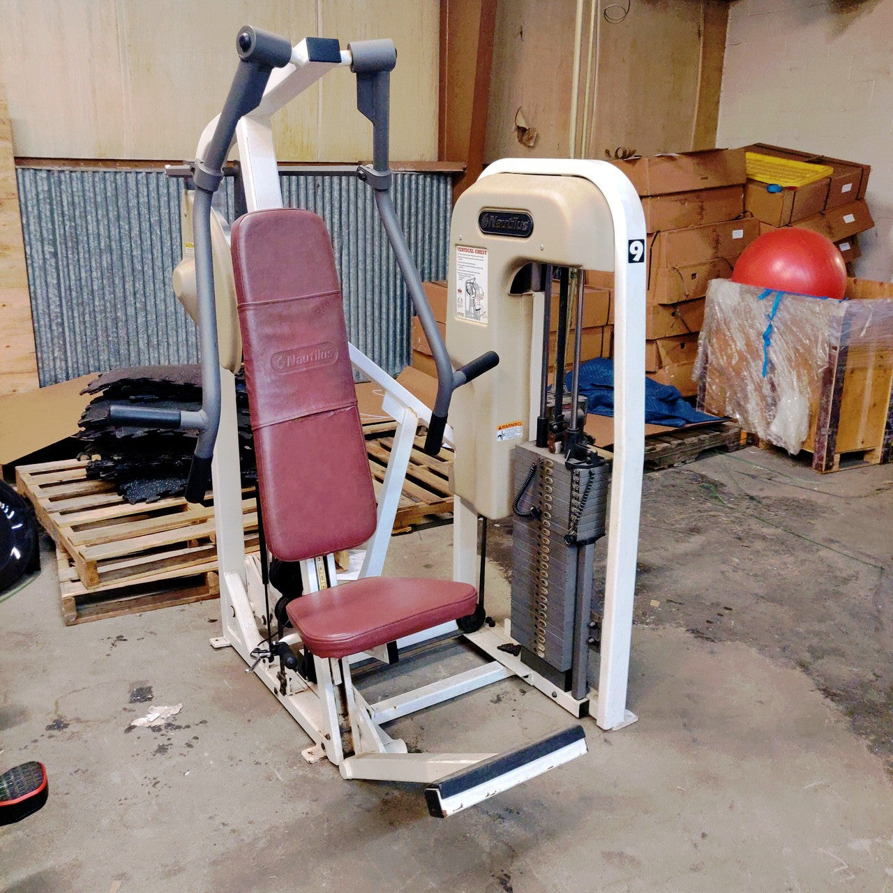 Nautilus Vertical Chest Press 2ST NS2VC