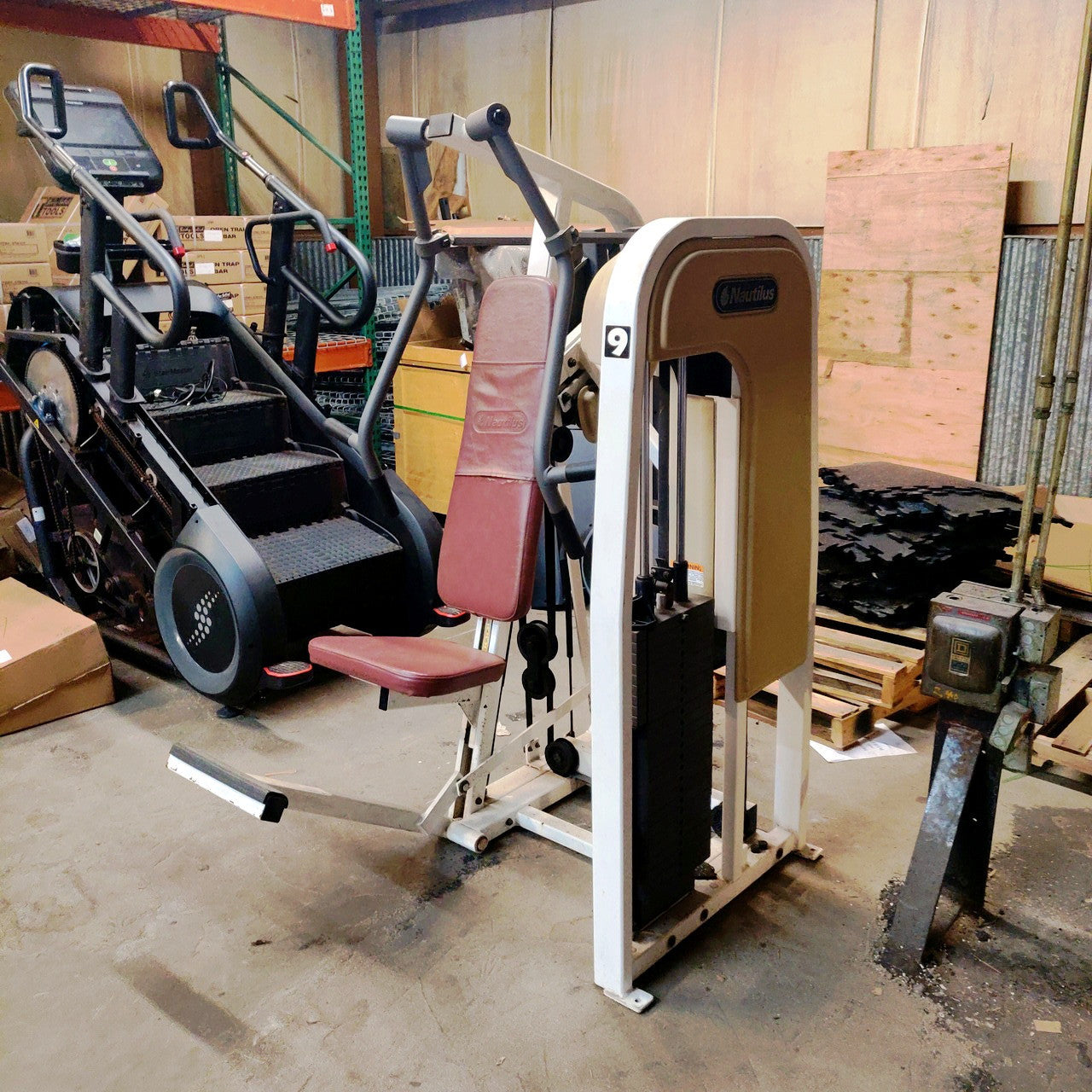 Nautilus Vertical Chest Press 2ST NS2VC