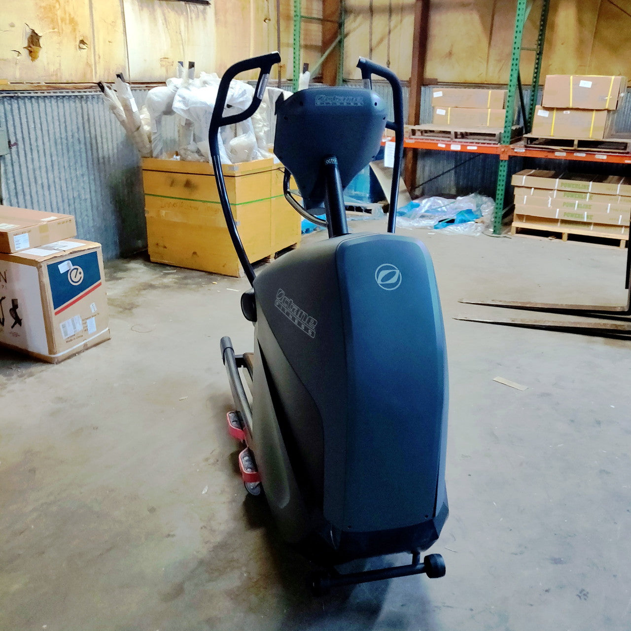 Octane Fitness XT4700 Elliptical