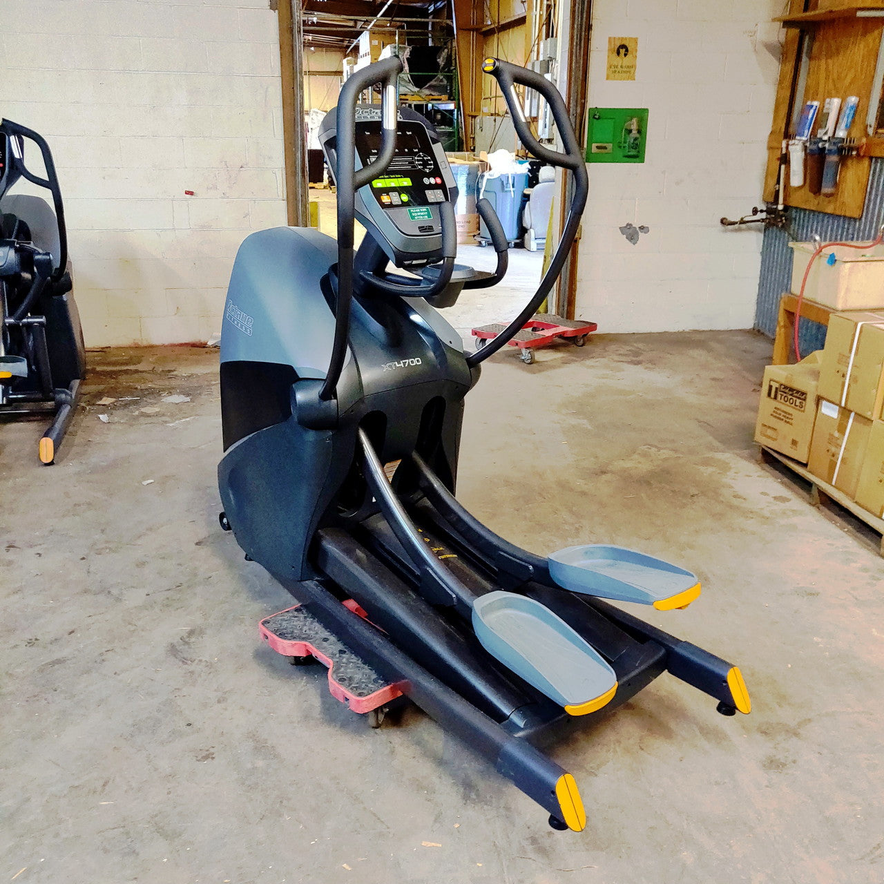 Octane Fitness XT4700 Elliptical