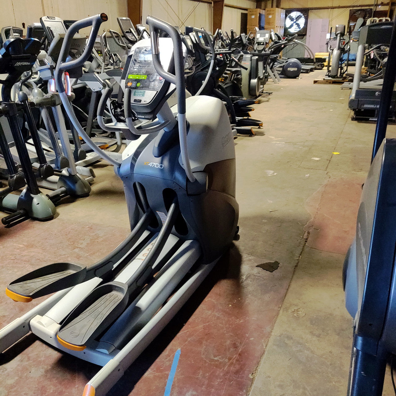 Octane Fitness XT4700 Elliptical w/Smart Console