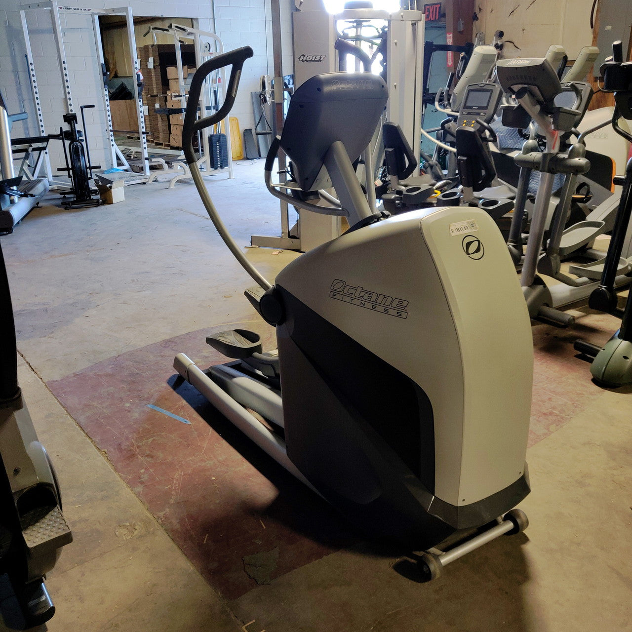 Octane Fitness XT4700 Elliptical w/Smart Console