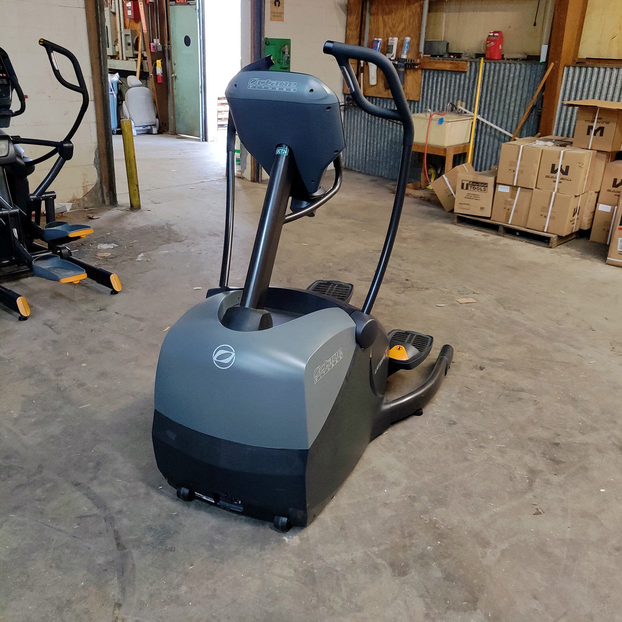 Octane LX8000 Lateral Trainer