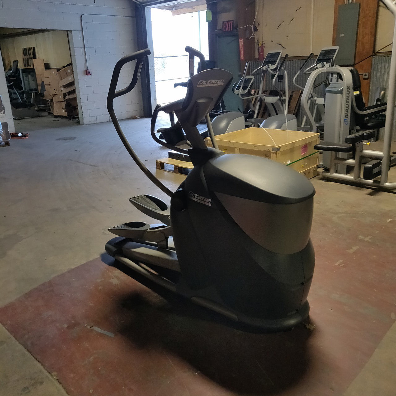 Octane Pro 3700 Elliptical