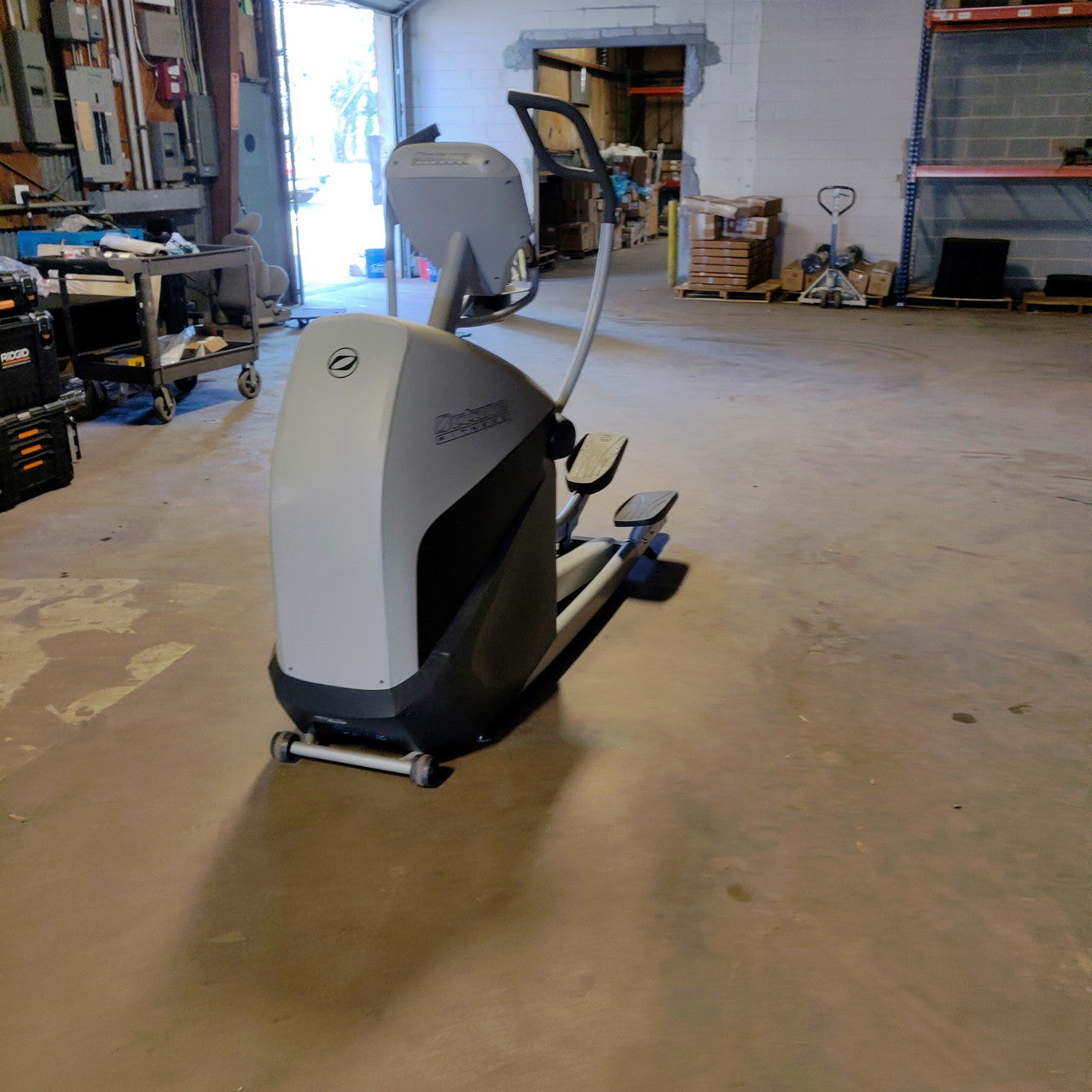 Octane XT3700 Elliptical W/Standard Console