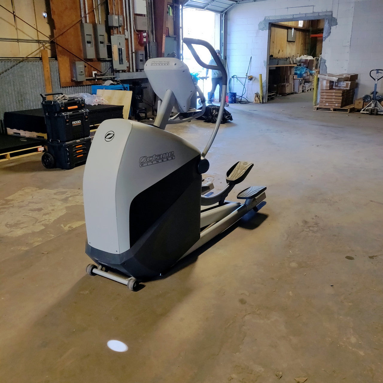 Octane XT3700 Elliptical W/Standard Console