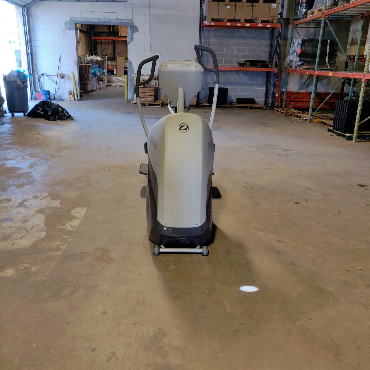 Octane XT3700 Elliptical W/Standard Console