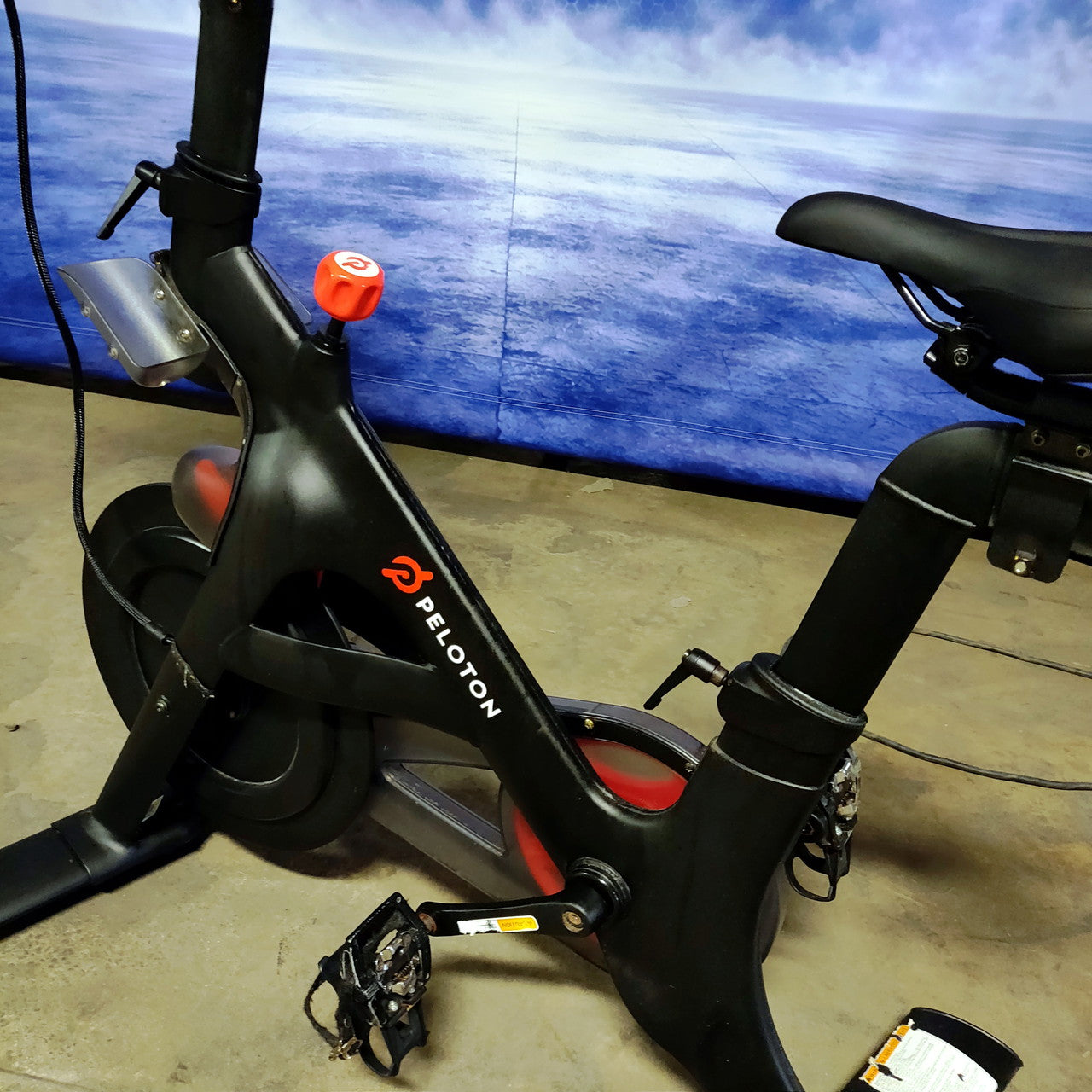 Peloton Bike – Interactive Indoor Cycling