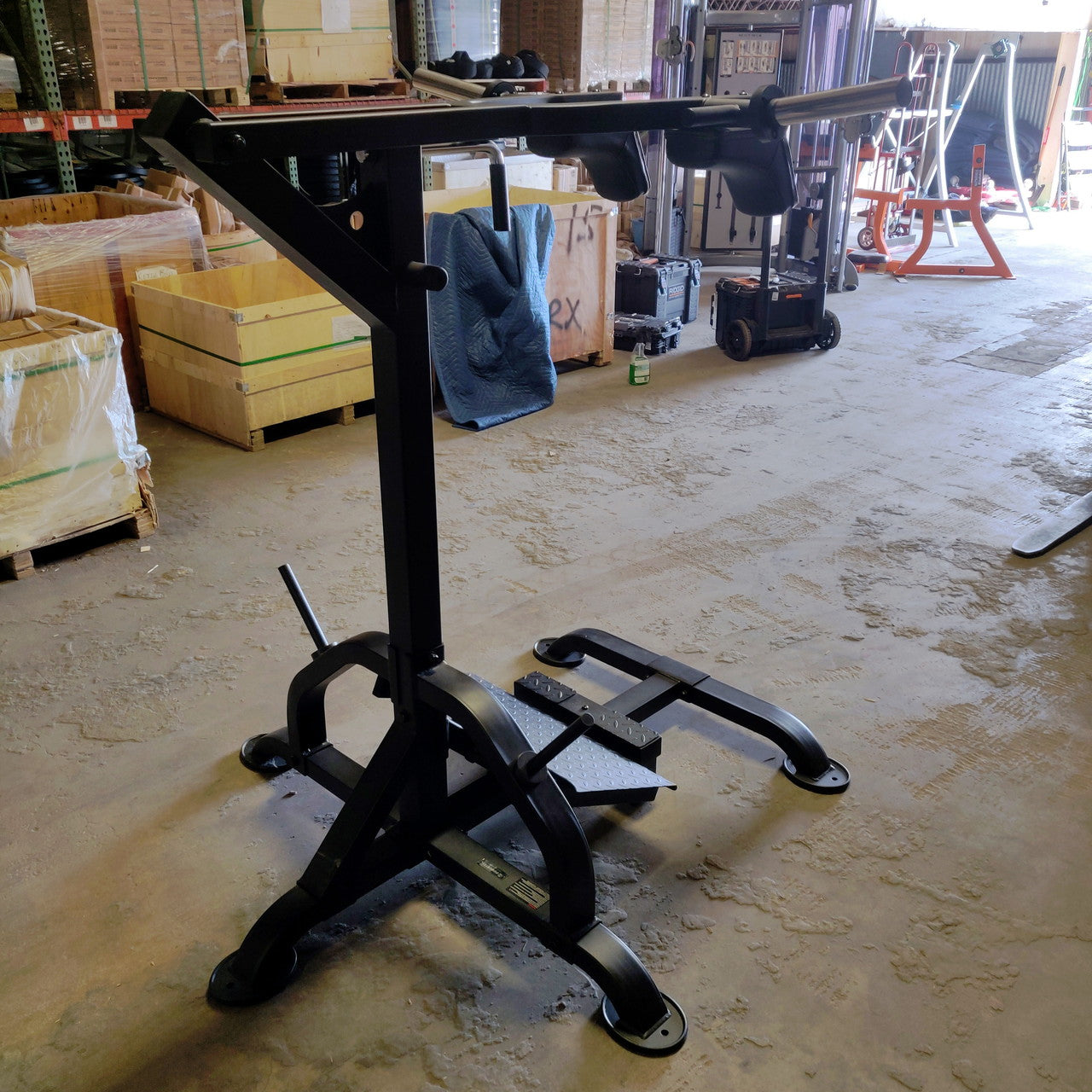 Powertec Levergym Squat/Calf Machine