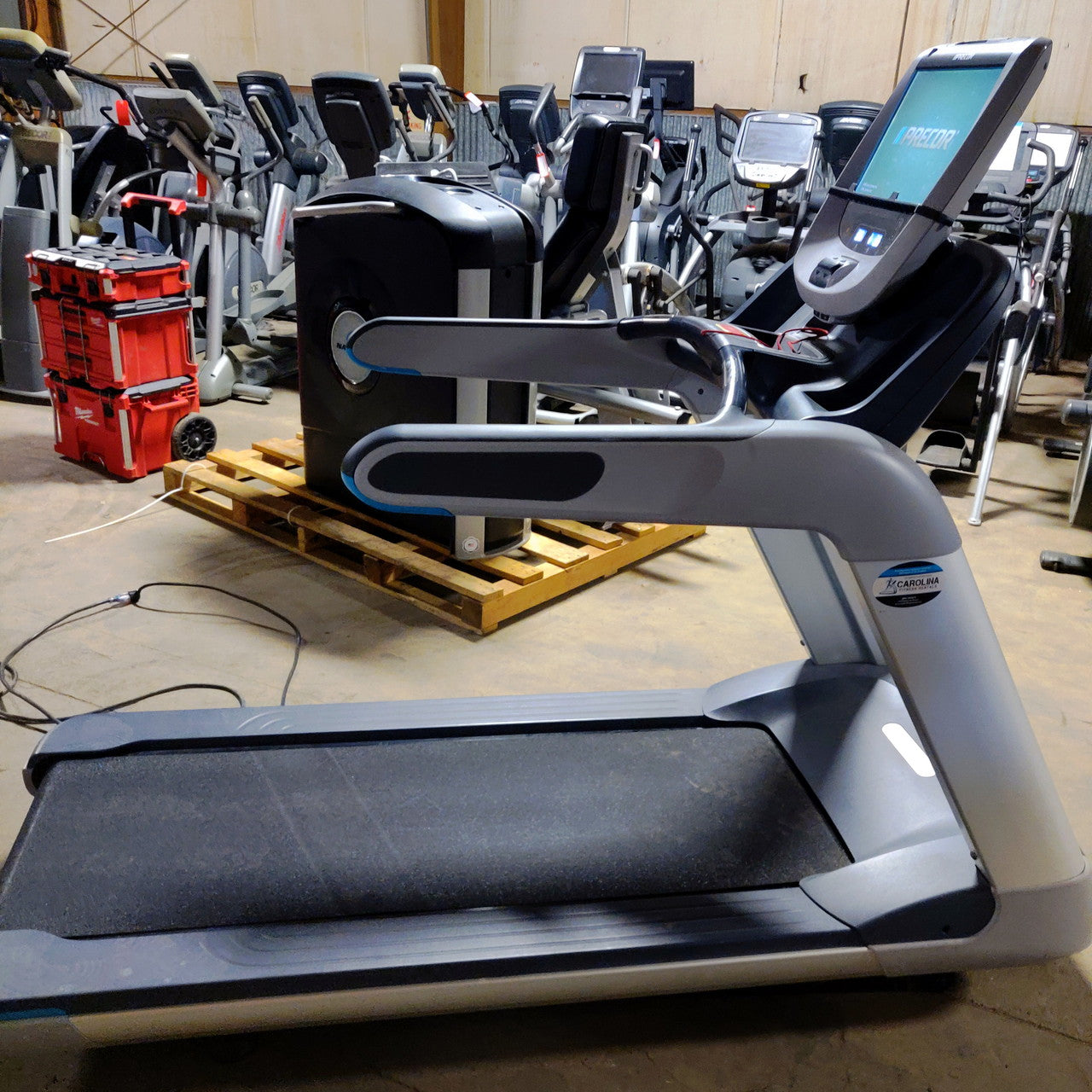 Precor 885 Treadmill with P80 Console