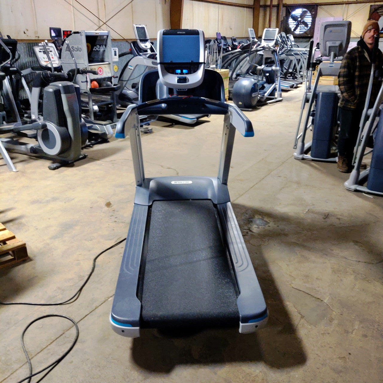 Precor 885 Treadmill with P80 Console