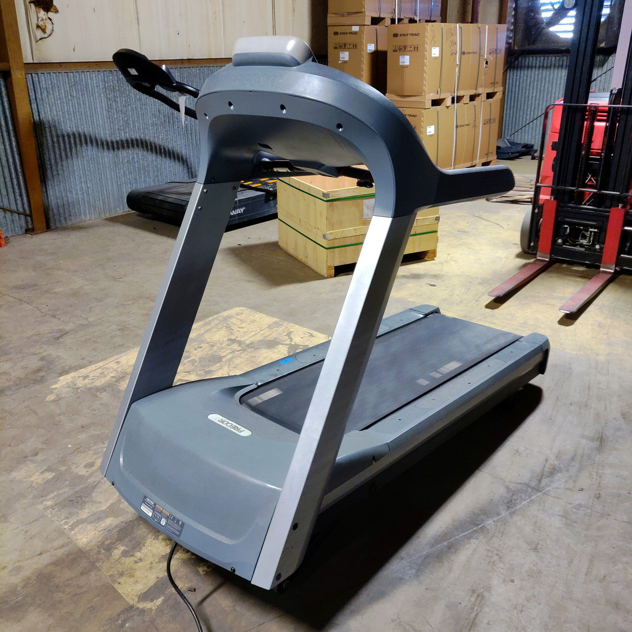 Precor 956i Experience Treadmill