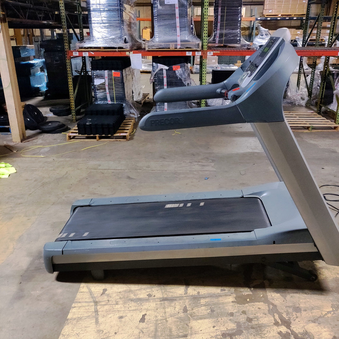 Precor 956i Experience Treadmill