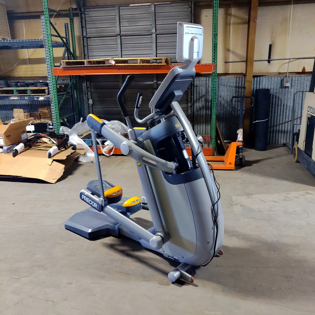 Precor AMT 100i Stepper Elliptical Stair Stepper