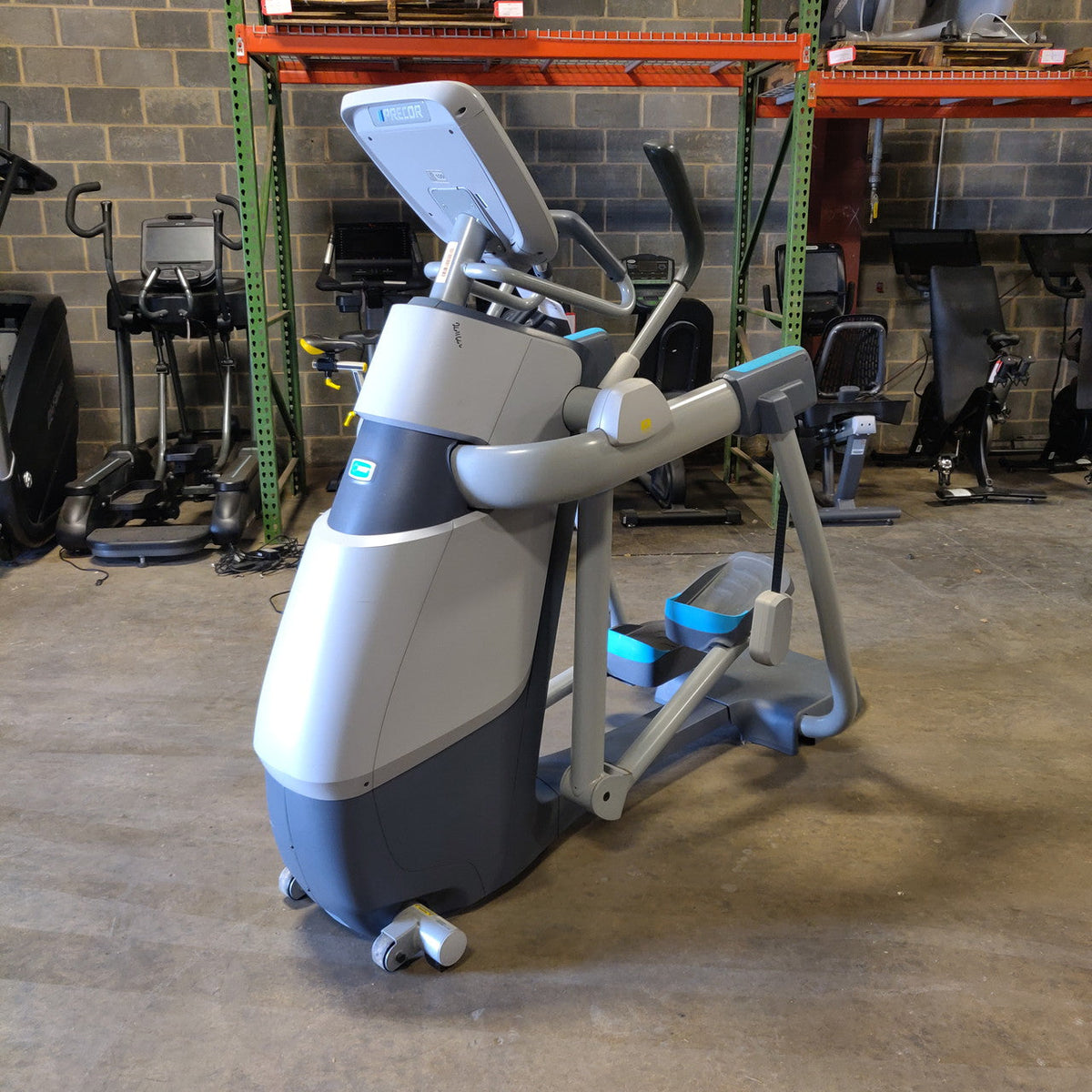 Precor AMT 813 w/ P10 Console – Adaptive Motion Trainer for Low-Impact Full-Body Cardio