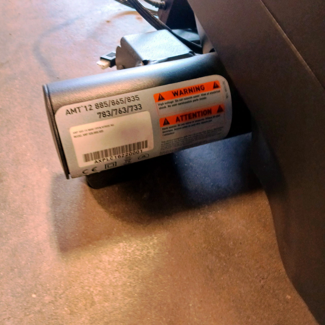 Precor AMT 885 with Open Stride w/P82 Console