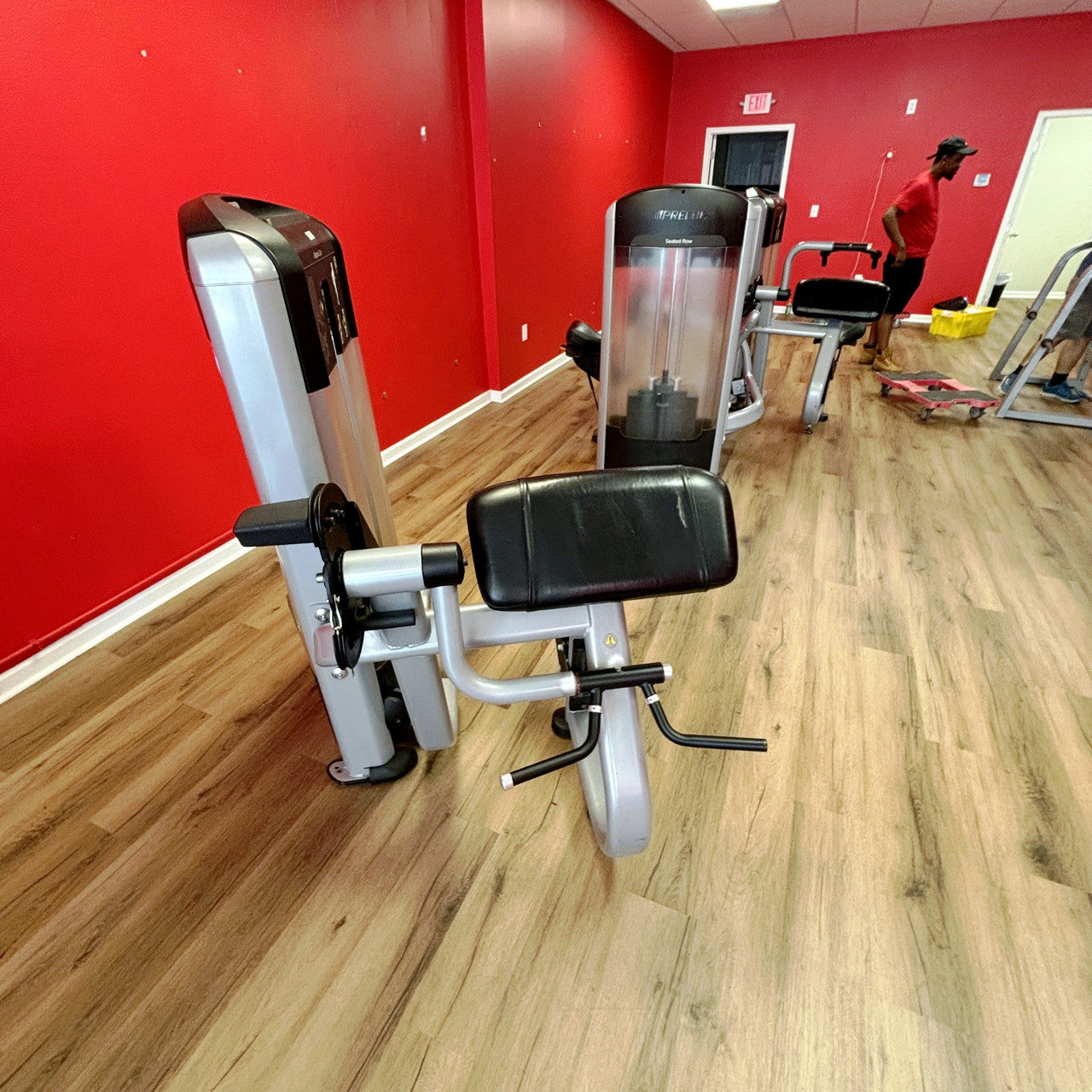 Precor Bicep Curl Machine Discovery Model