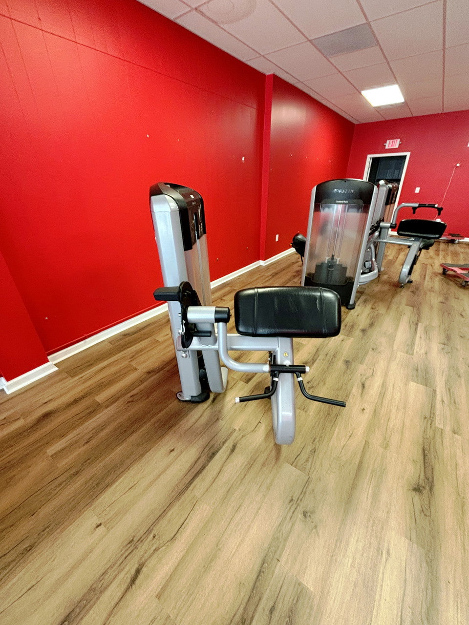 Precor Bicep Curl Machine Discovery Model