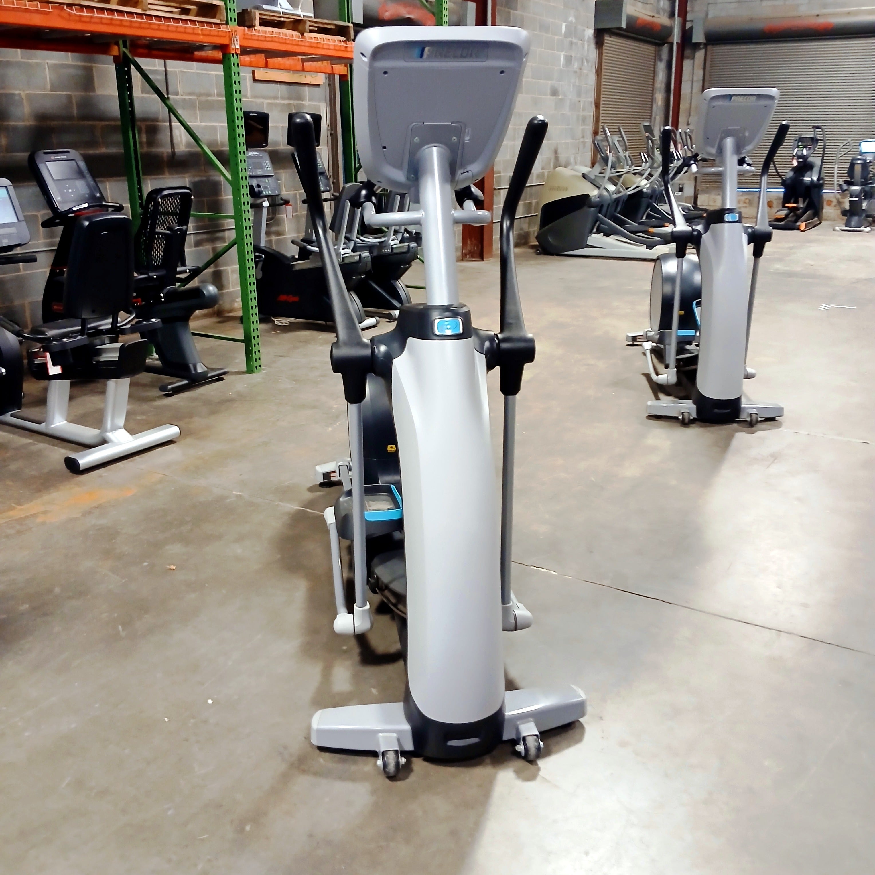 Precor EFX 800-18 Elliptical w/ P30 Console