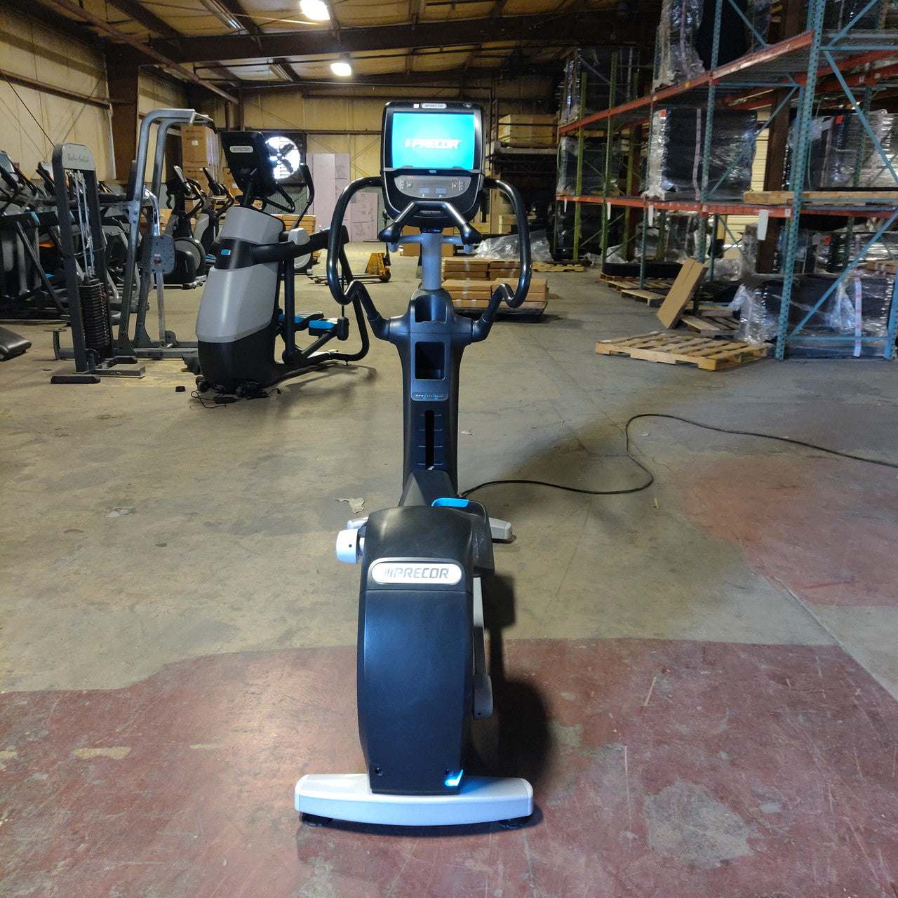 Precor EFX 800-18 Lower Body Elliptical w/ P82 Console