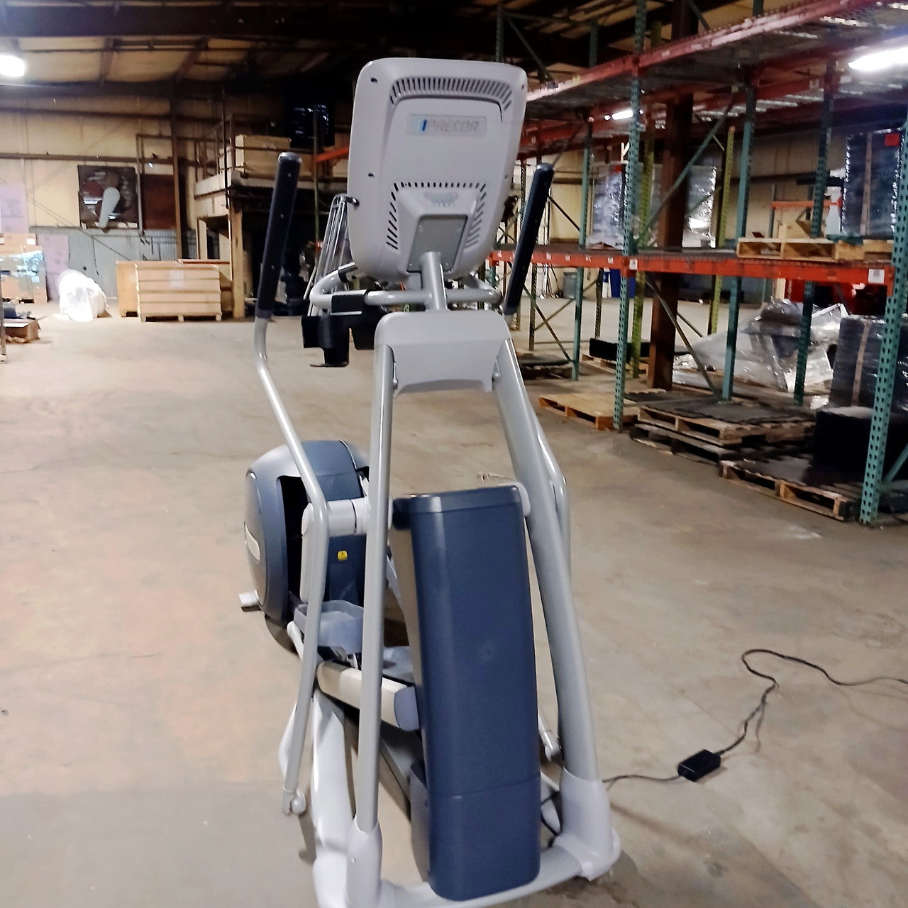 Precor EFX 885 Elliptical Crosstrainer w/ p80 Console