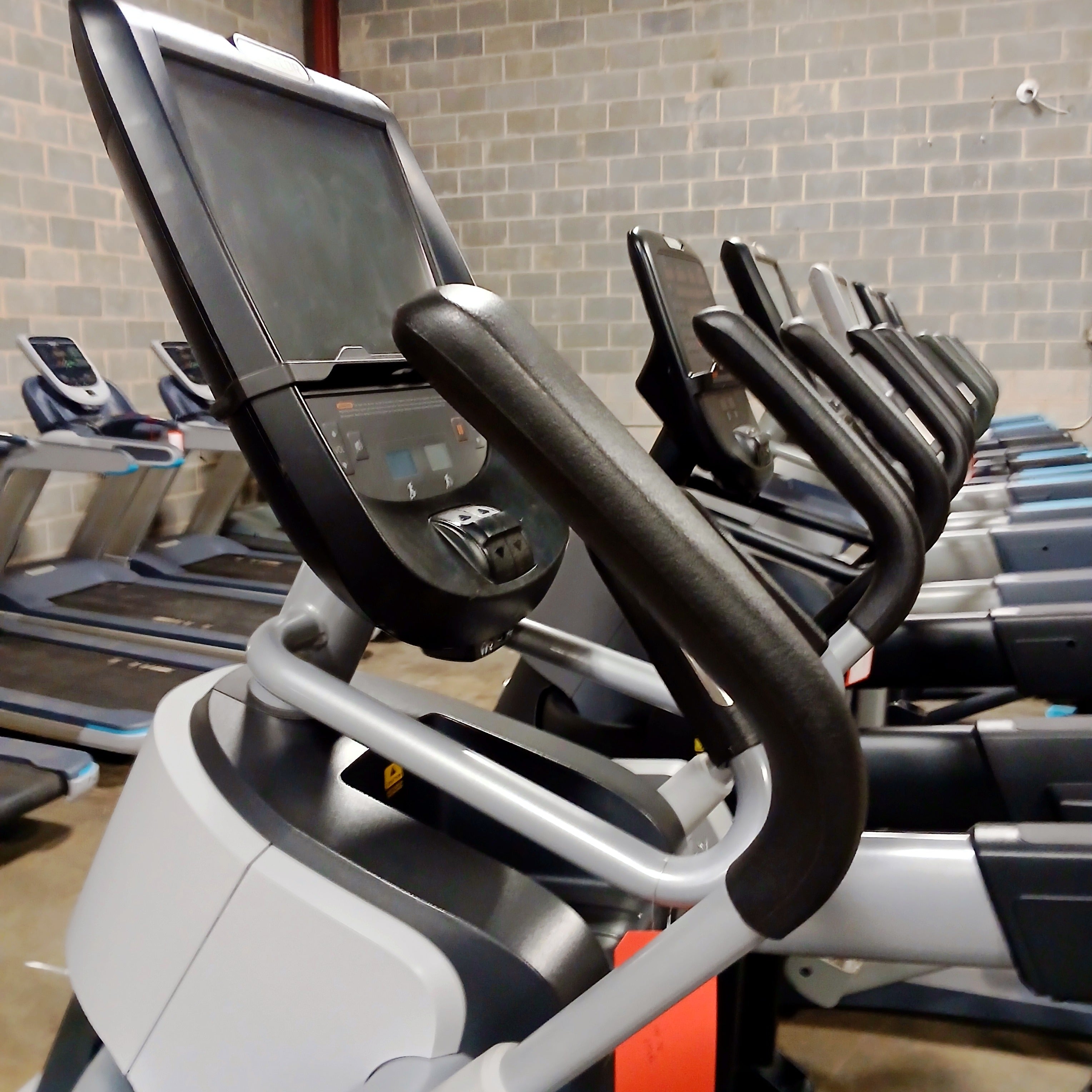 Precor P82 Experience Touchscreen Console – Console Only (Cardio Equipment Upgrade)