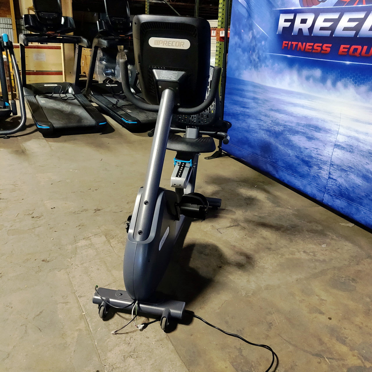 Precor RBK 685 Recumbent Bike w/ P82 Console