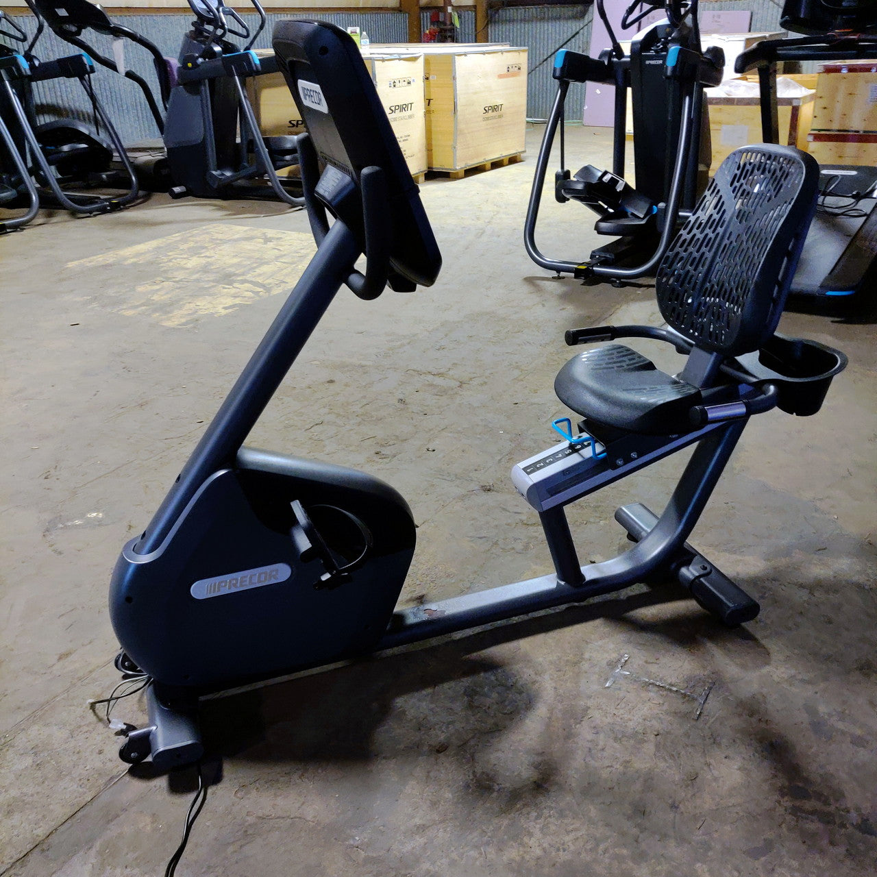 Precor RBK 685 Recumbent Bike w/ P82 Console
