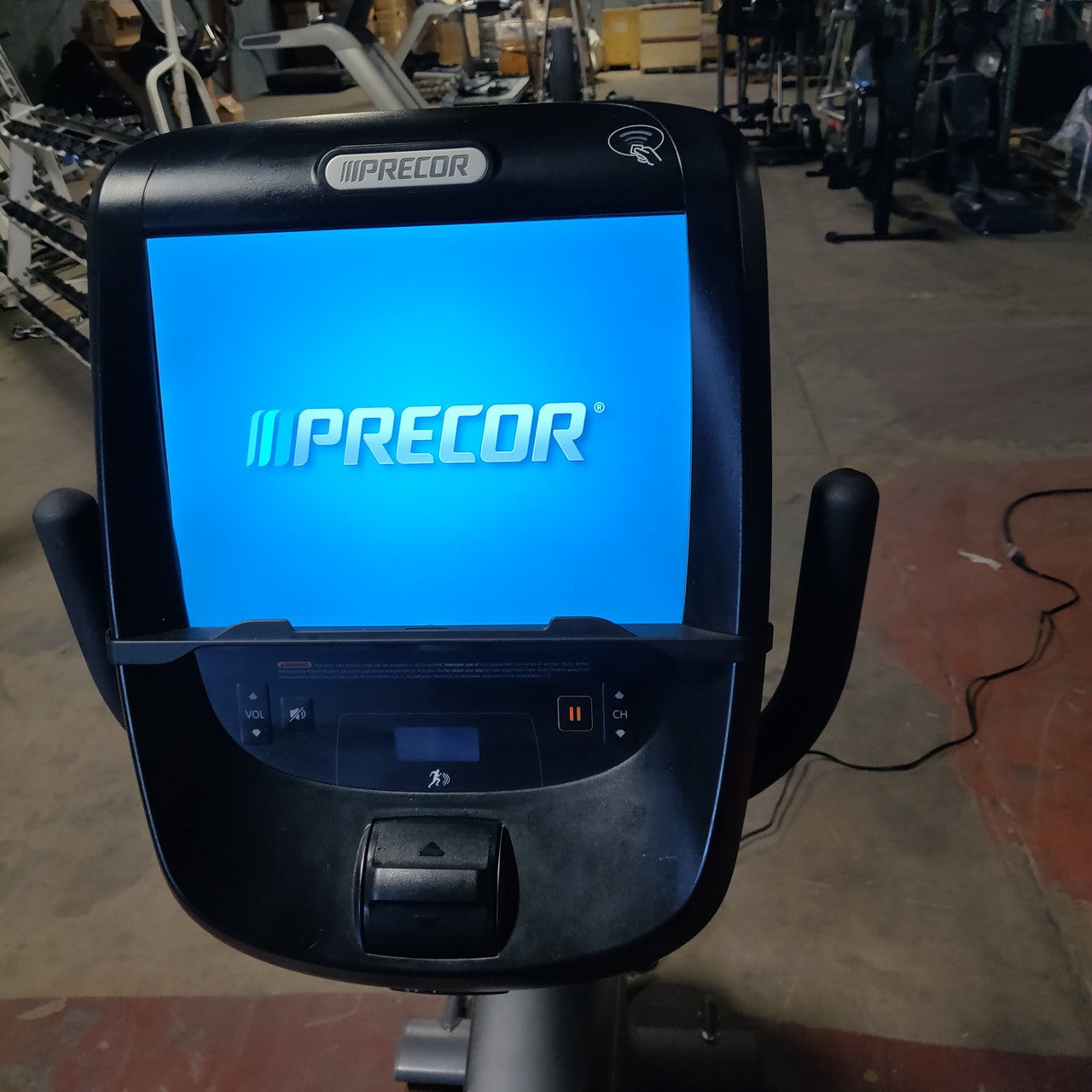 Precor RBK 885 Recumbent Bike w/ P82 Console
