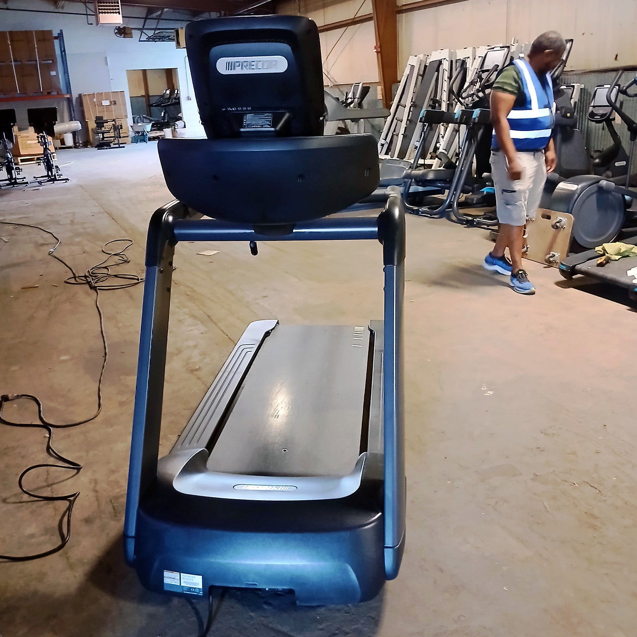 Precor TRM 681 Treadmill w/ p82 Console