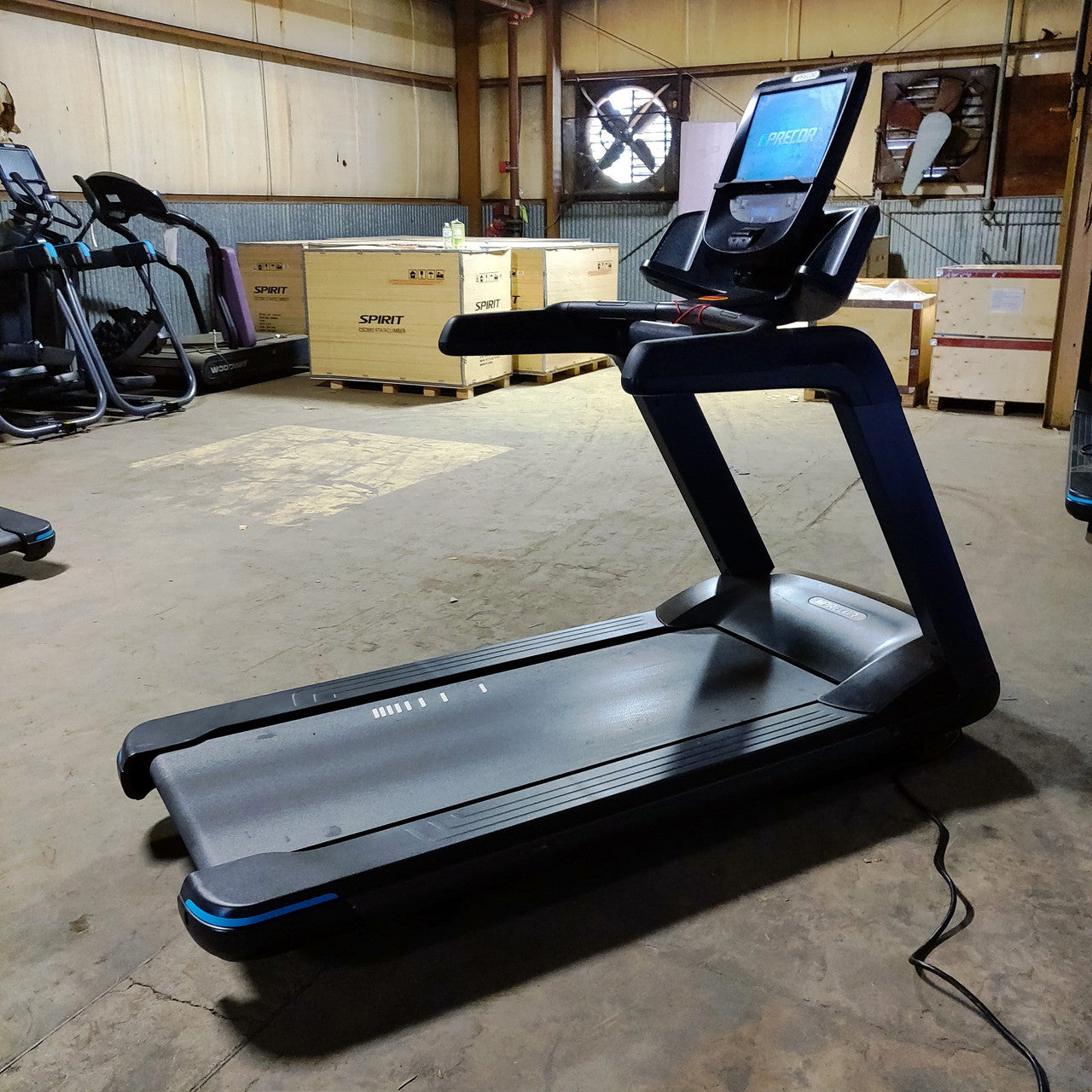 Precor TRM 681 Treadmill w/ p82 Console
