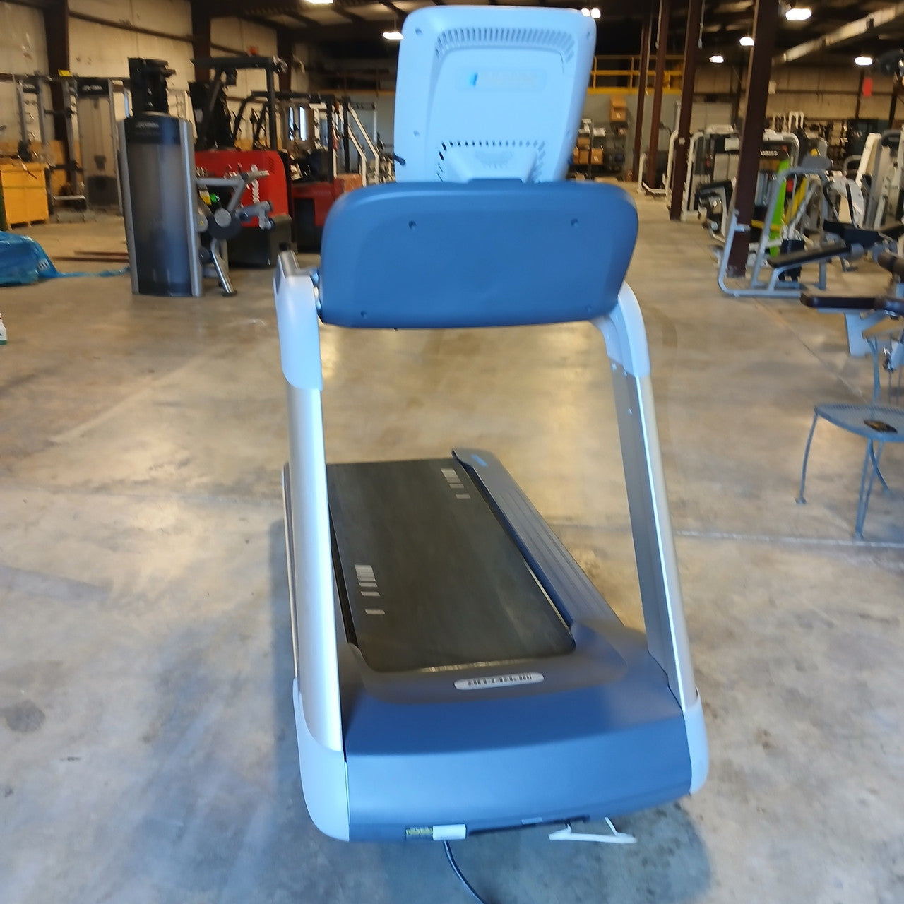 Precor TRM 885 Treadmill w/P80 Console