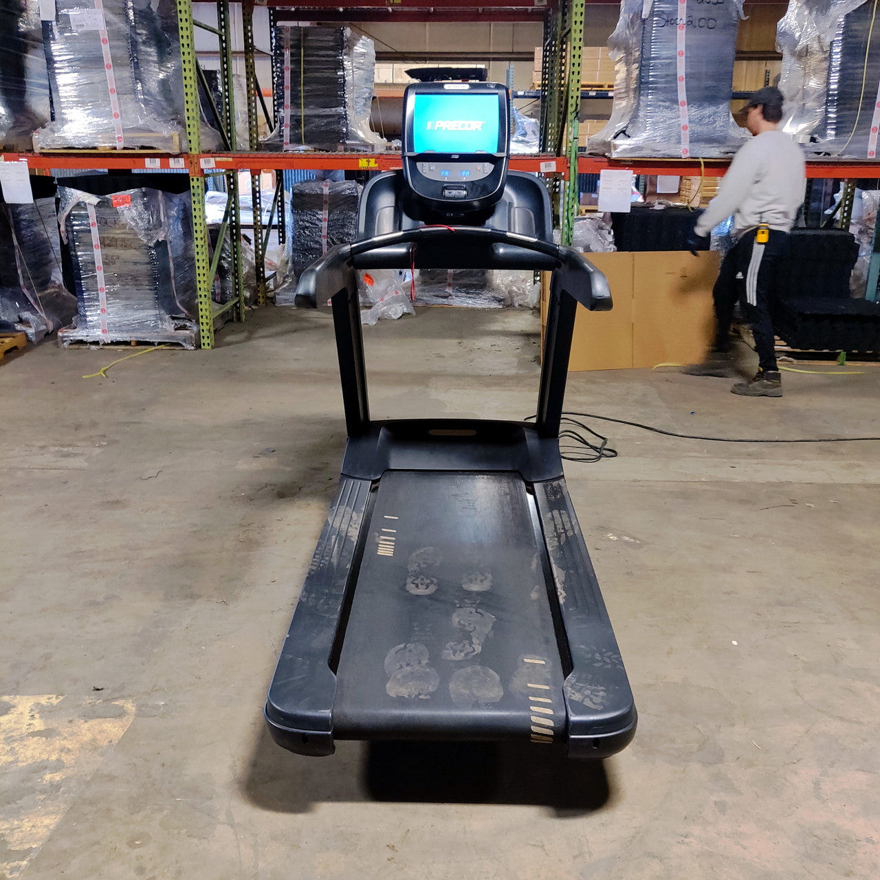 Precor TRM 885 Treadmill w/P82 Console