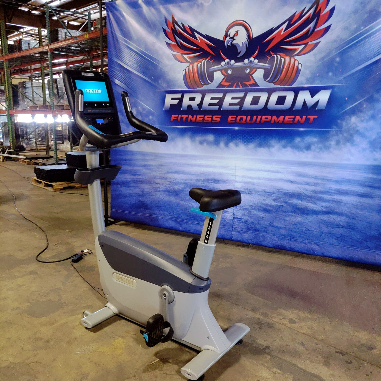 Precor UBK 865 Upright Bike w/ P62 Console