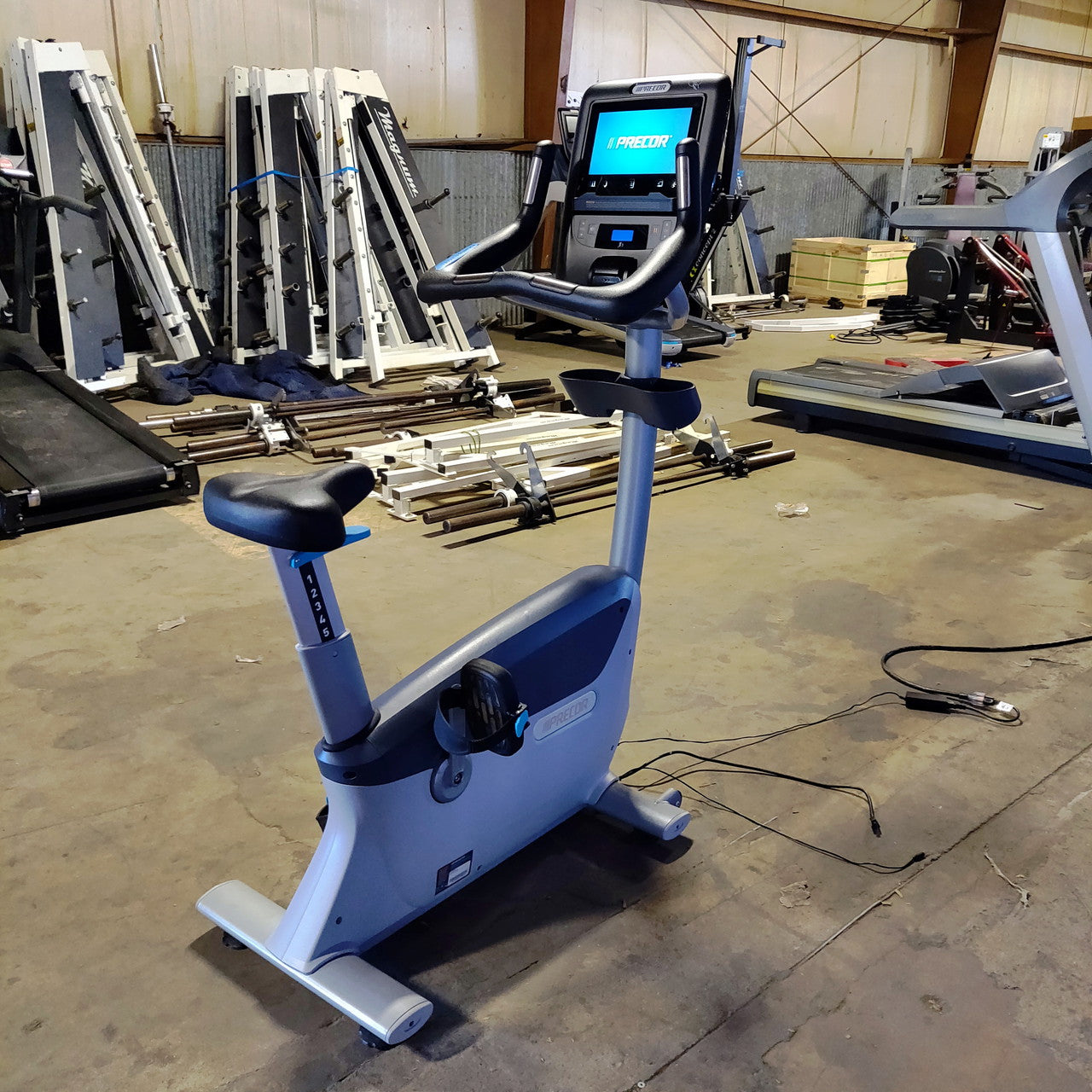 Precor UBK 865 Upright Bike w/ P62 Console