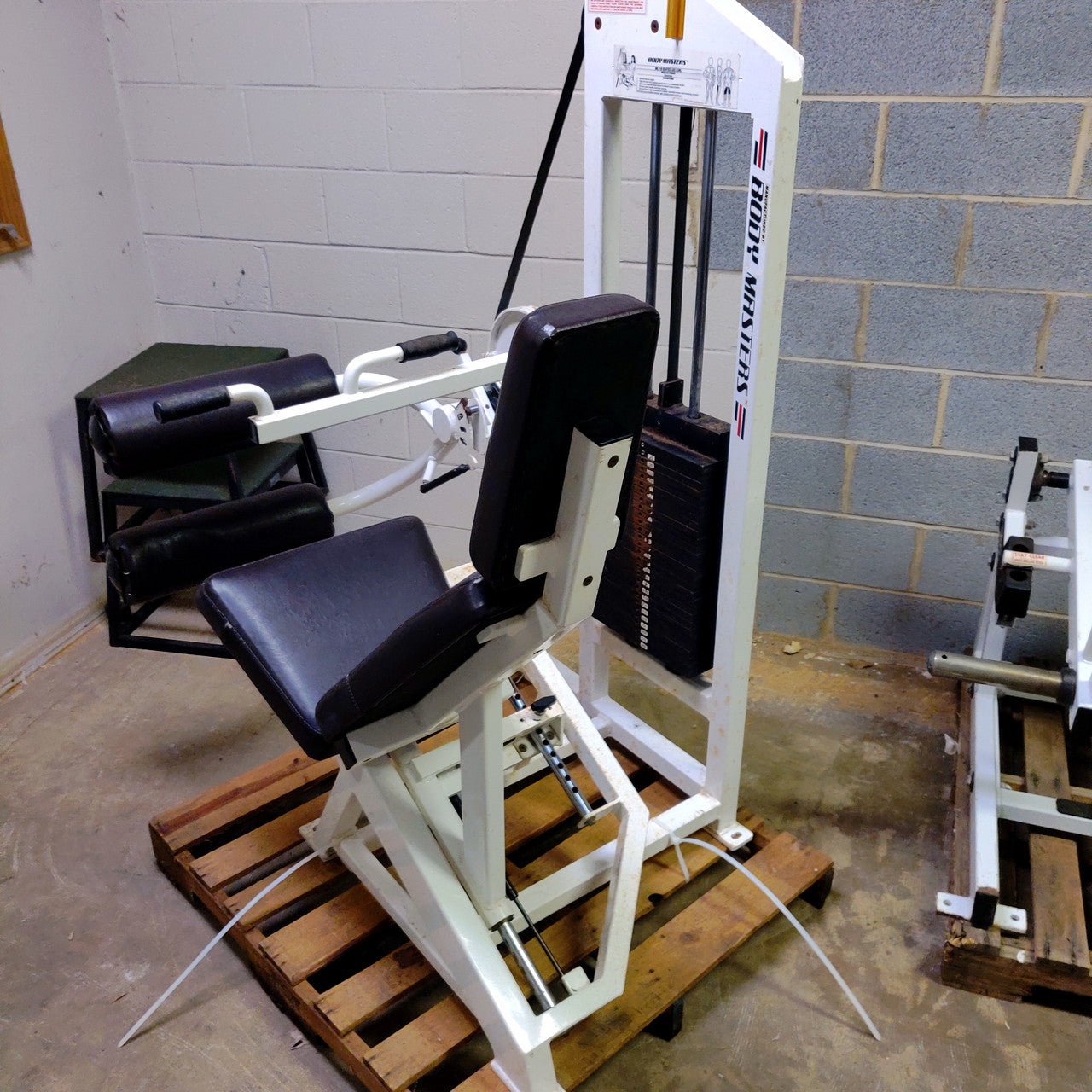 RARE Bodymasters Seated Leg Curl MD118