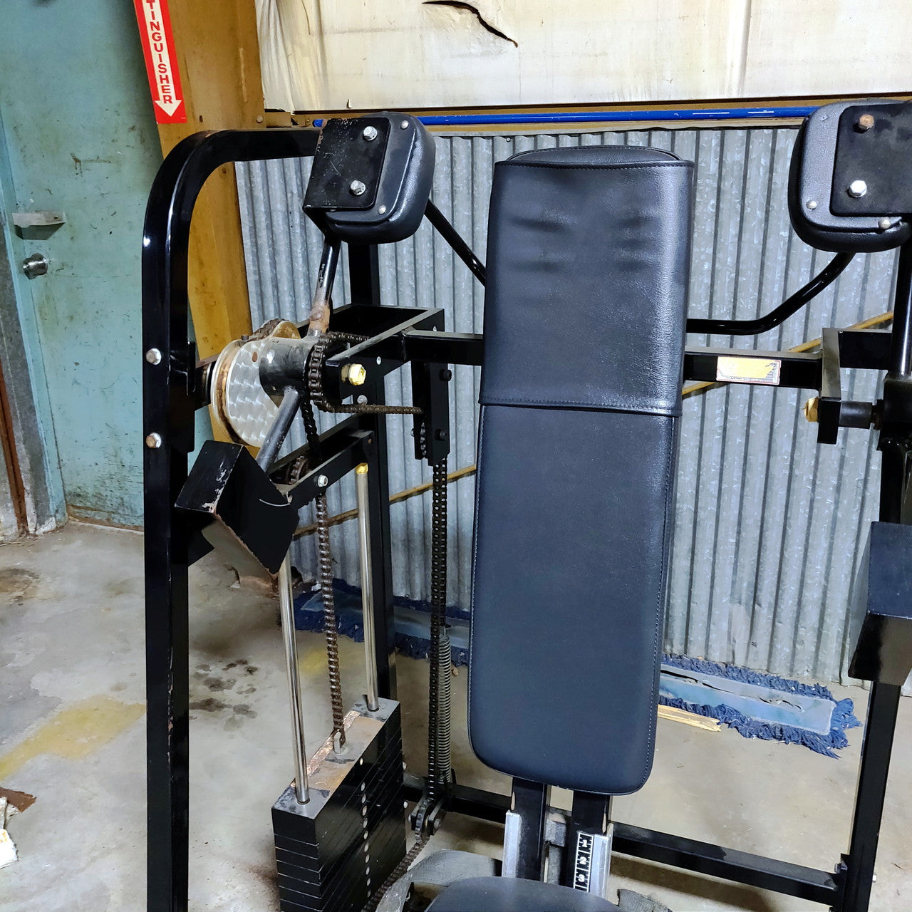 RARE Vintage Nautilus Pullover Chain Driven