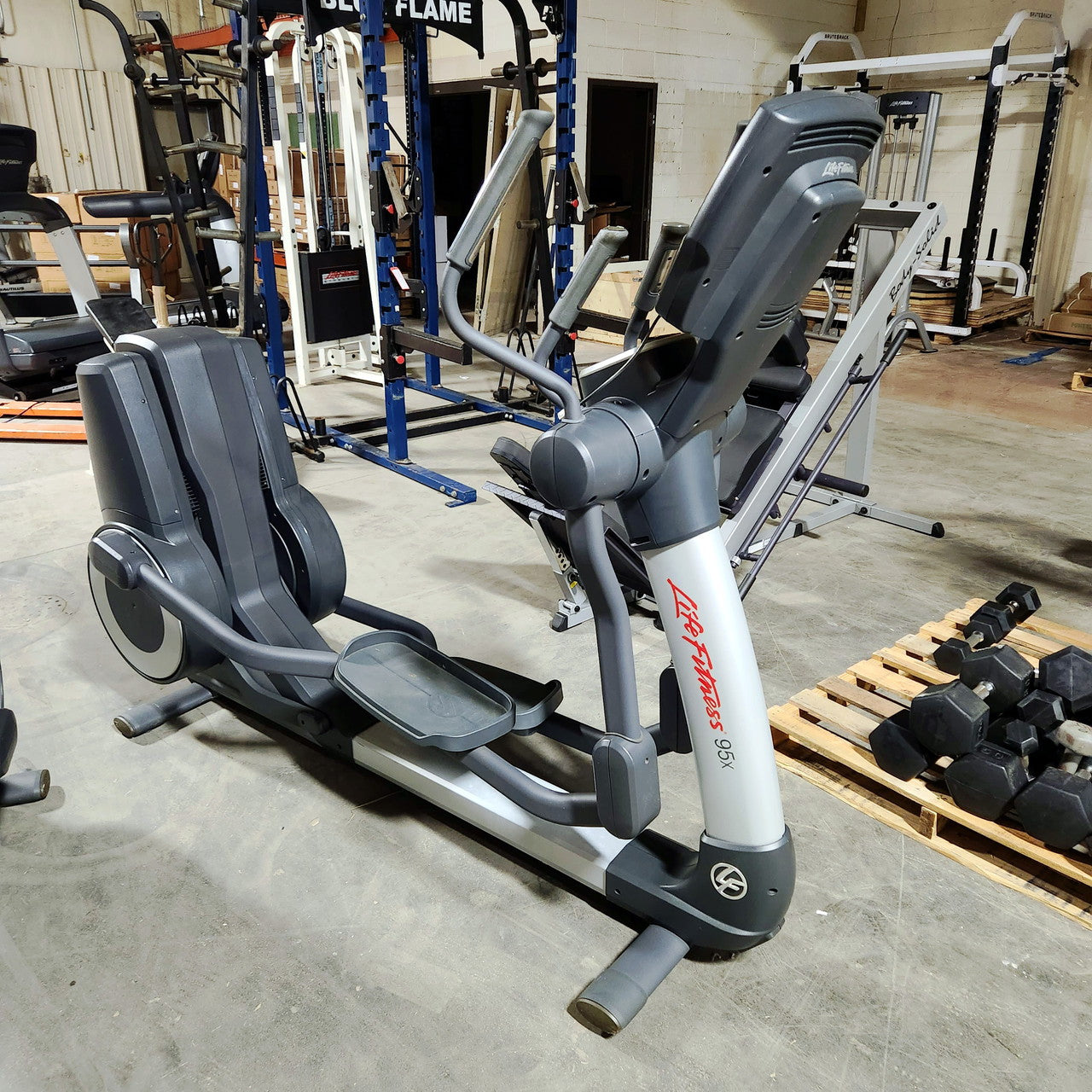 Life Fitness 95X Elliptical with Engage Console