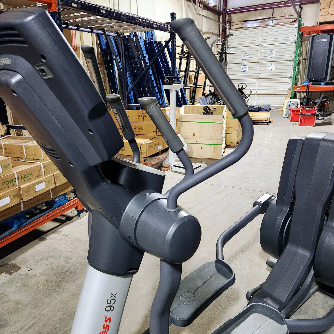 Life Fitness 95X Elliptical with Engage Console