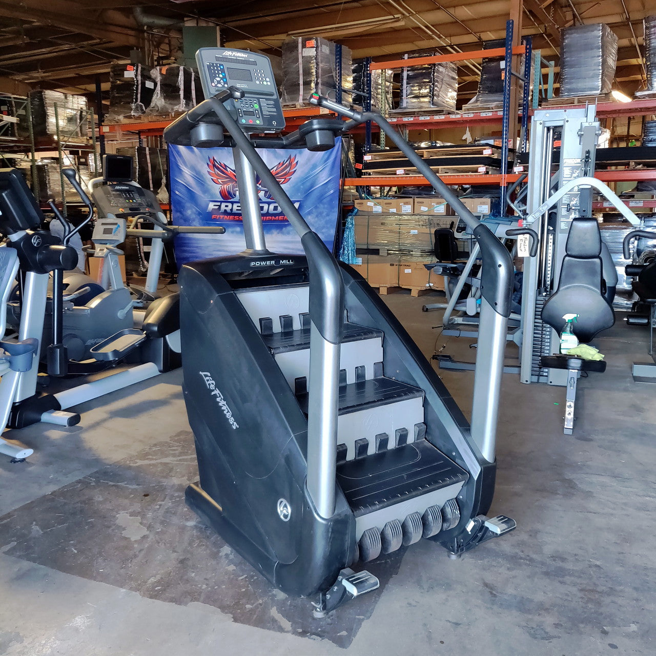Refurbished Life Fitness PowerMill Integrity Series Climber w/ LCD Console