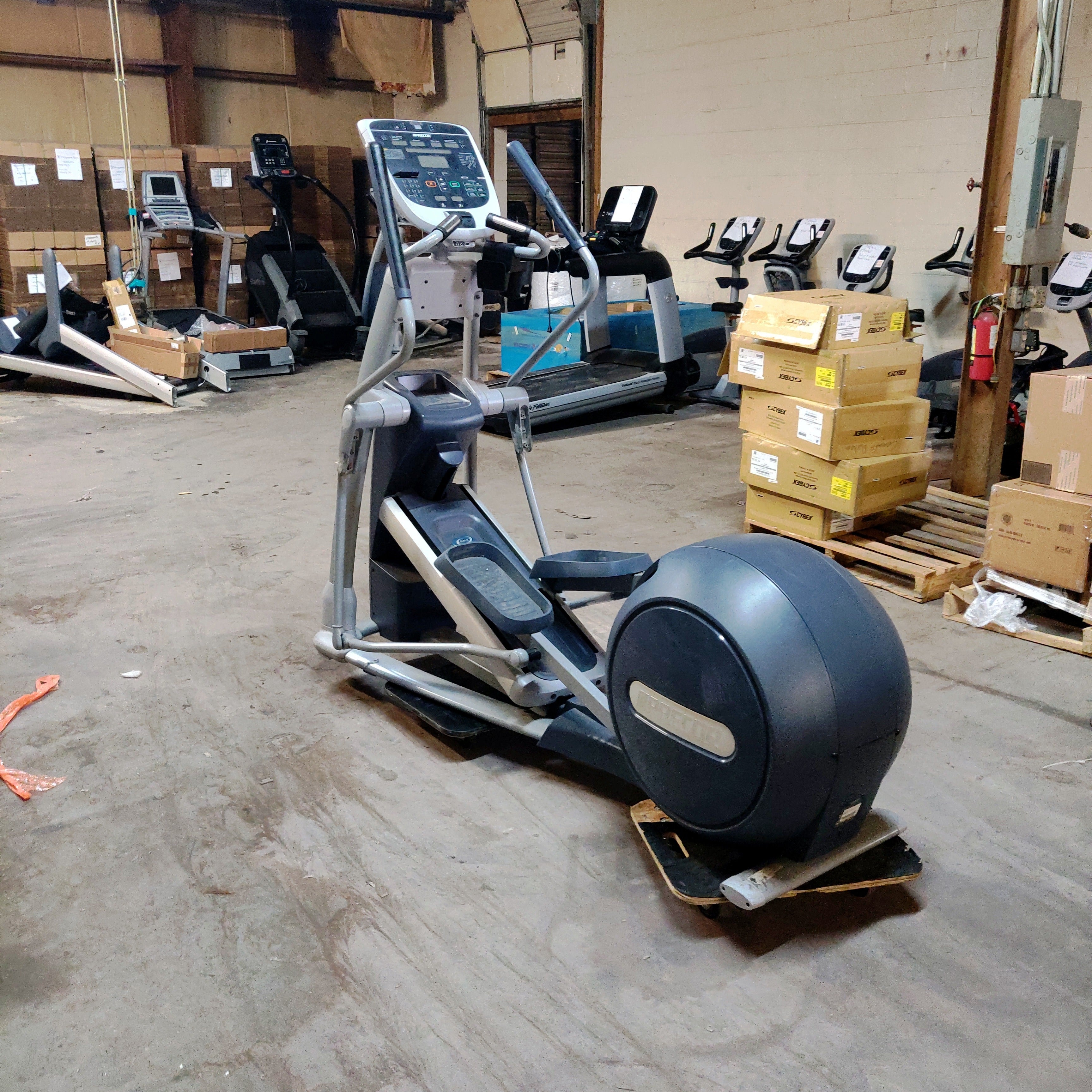 Refurbished Precor Elliptical EFX 885/883/835/833/815/811 Commercial Grade