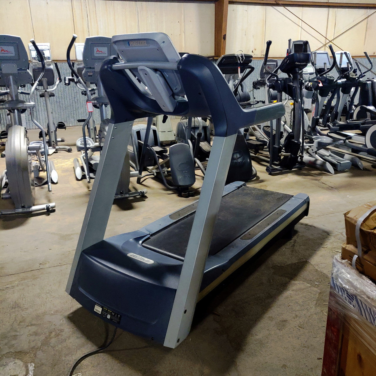 Refurbished Precor TRM Treadmill Commercial Grade 885/833/811