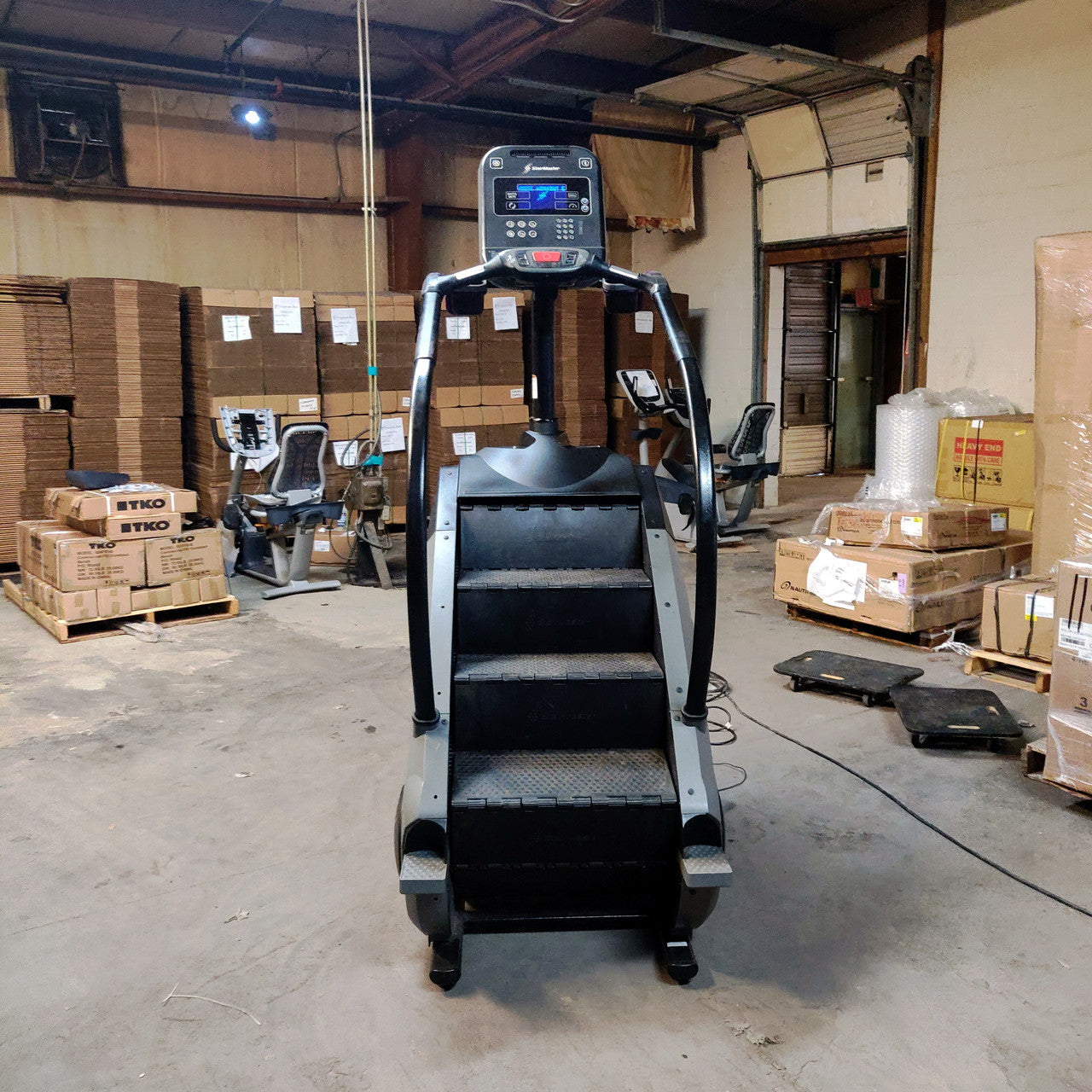 Refurbished Stairmaster Gauntlet 8-Series Commercial Grade Stair Climber Stepper Stairmill