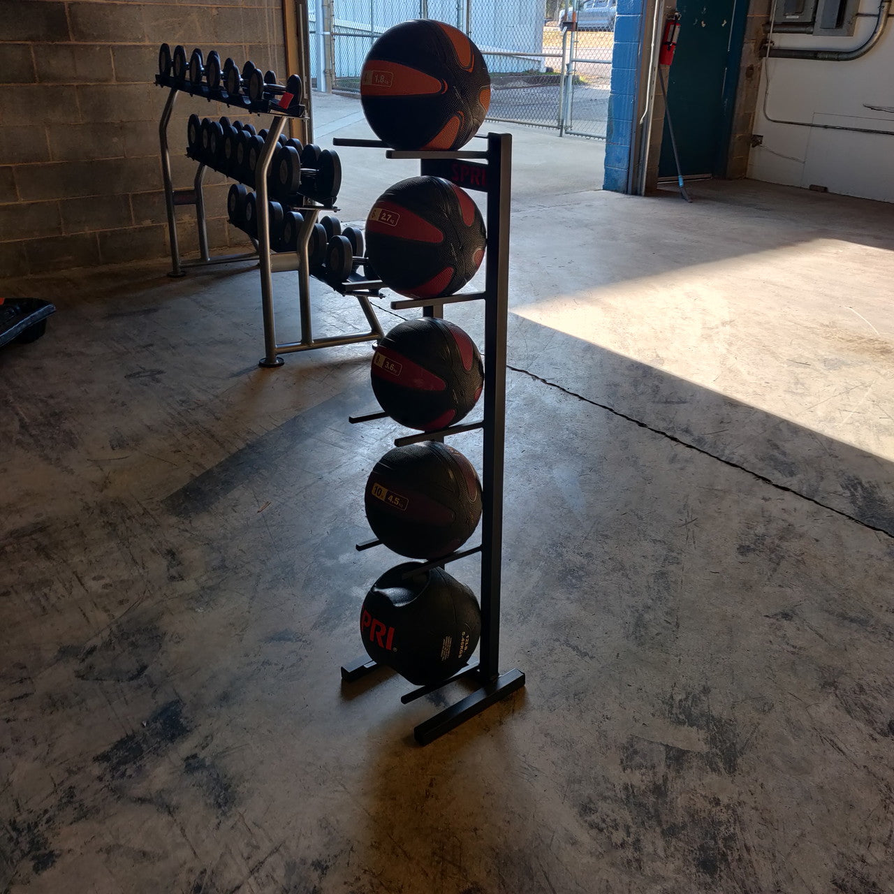 SPRI Medicine Ball Set with Storage