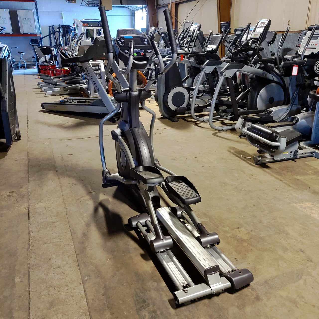 Spirit Fitness CE800 Elliptical
