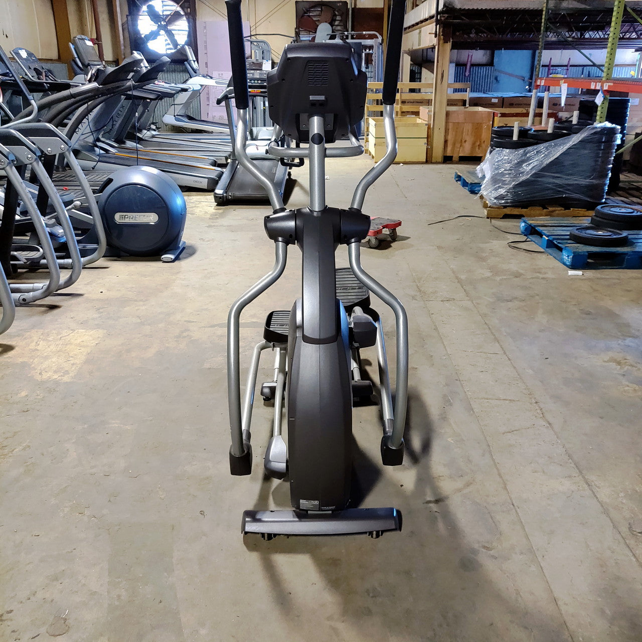 Spirit Fitness CE800 Elliptical