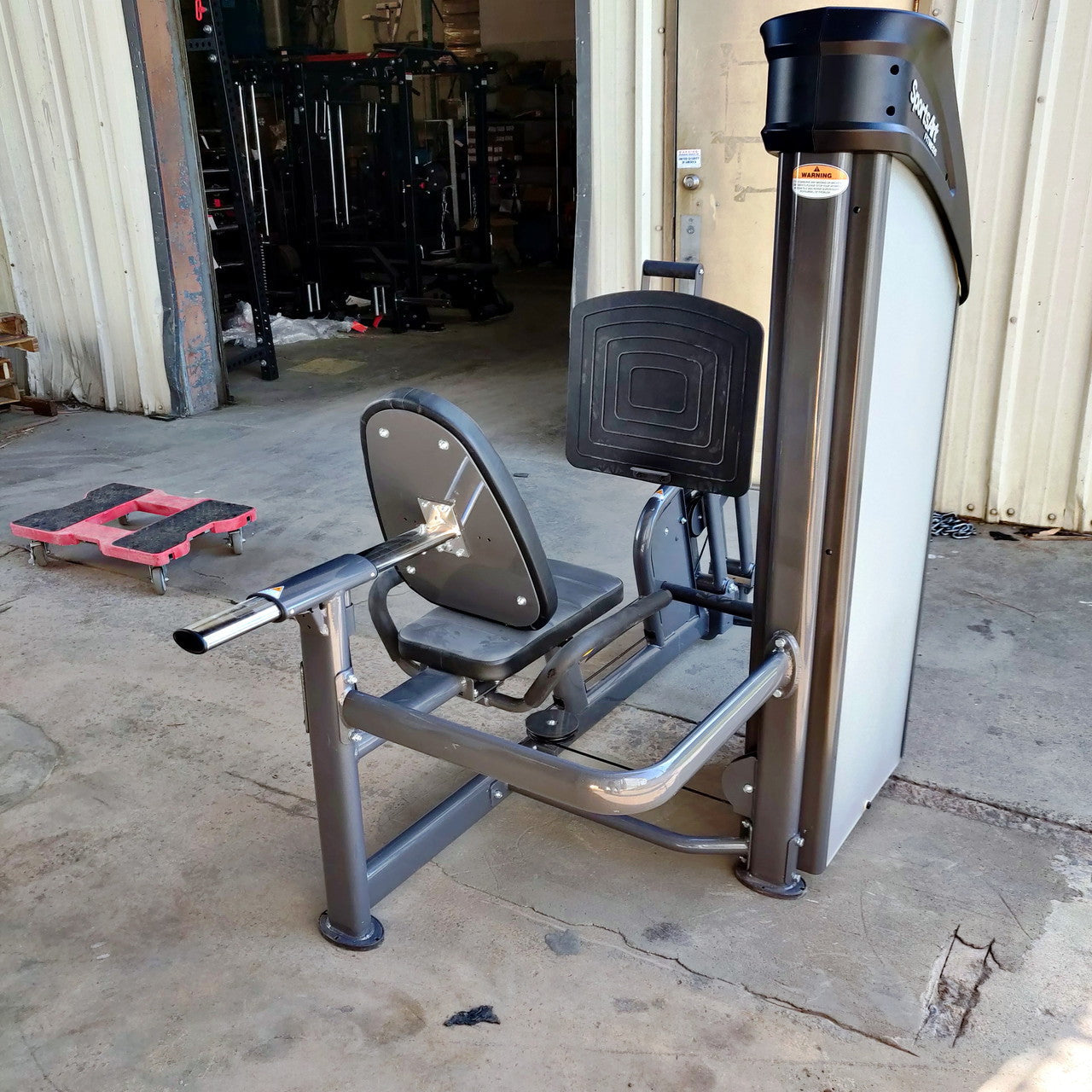 SportsArt DF-301 Leg Press/Calf Extension