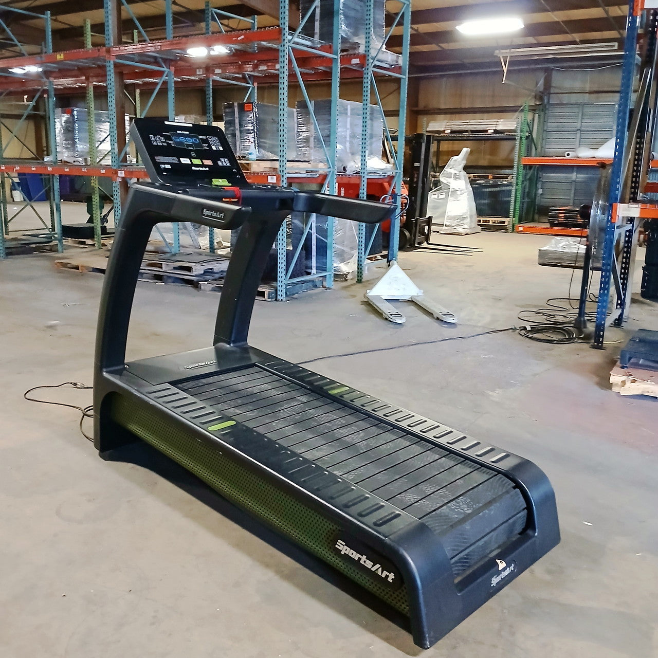 SportsArt G690 Verde Treadmill