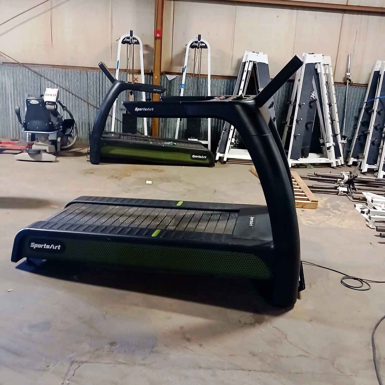SportsArt G690 Verde Treadmill